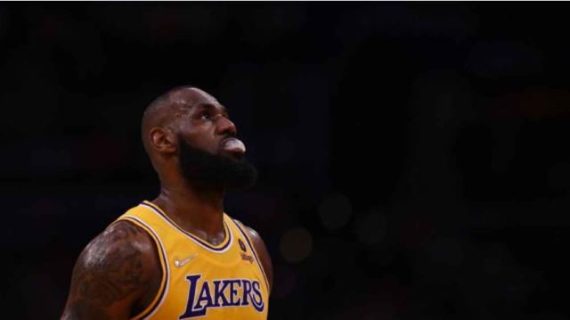 伟德体育APP-【观察】不断超越自我 细数詹姆斯新赛季能破的纪录